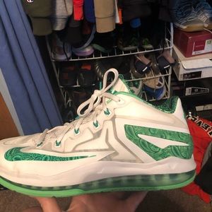 Lebron 11 low Easter size 13